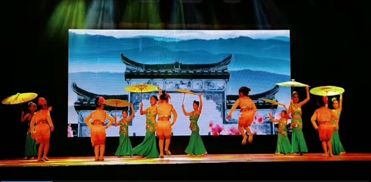 荷花舞韵艺术展 照片2